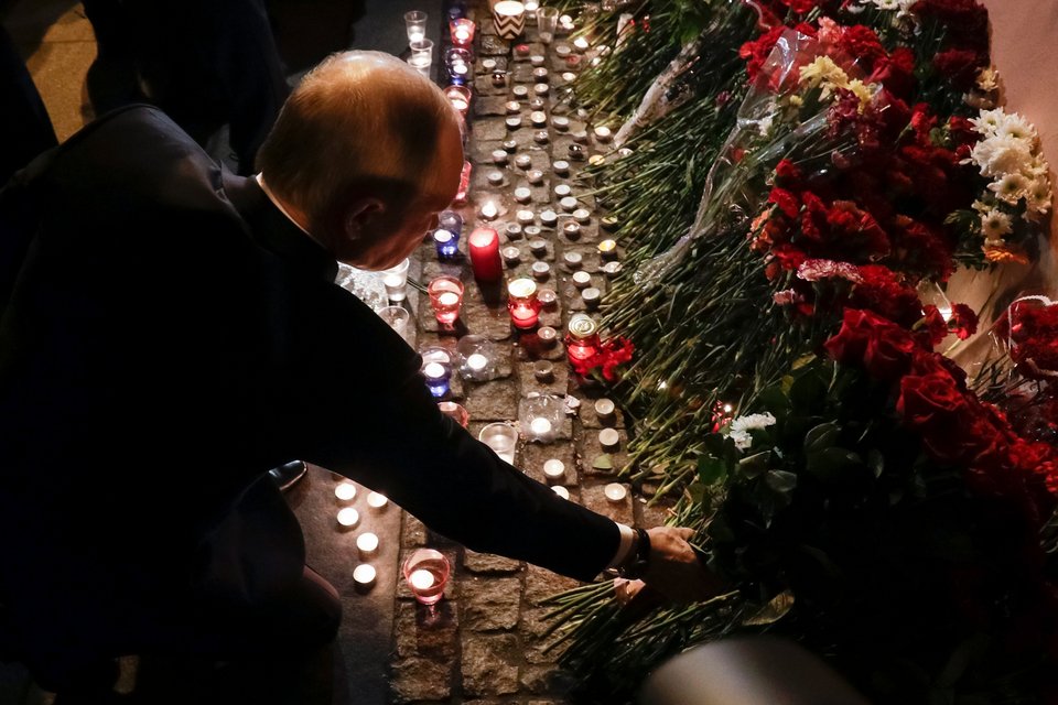 Αγ. Πετρούπολη: Παγκόσμιο σοκ από την επίθεση -Θρίλερ με τους δράστες | iefimerida.gr 6