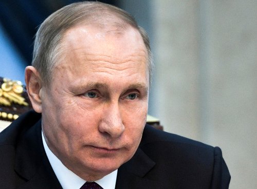 Ο Πούτιν έγινε... γλειφιτζούρι -Πουλάει απίστευτα στη Ρωσία [βίντεο] | iefimerida.gr 1