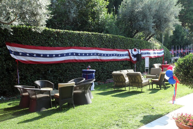 Η δεξίωση του Πάιατ για την Ημέρα Ανεξαρτησίας των ΗΠΑ -Υπουργοί, βουλευτές και επιχειρηματίες [εικόνες] | iefimerida.gr 10