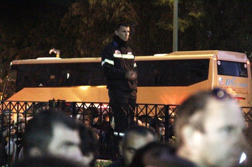 Aποχώρησαν οι πυροσβέστες από το υπ. Διοικητικής Ανασυγκρότησης -Συνεχίζουν την Πέμπτη τις κινητοποιήσεις [εικόνες] | iefimerida.gr 0