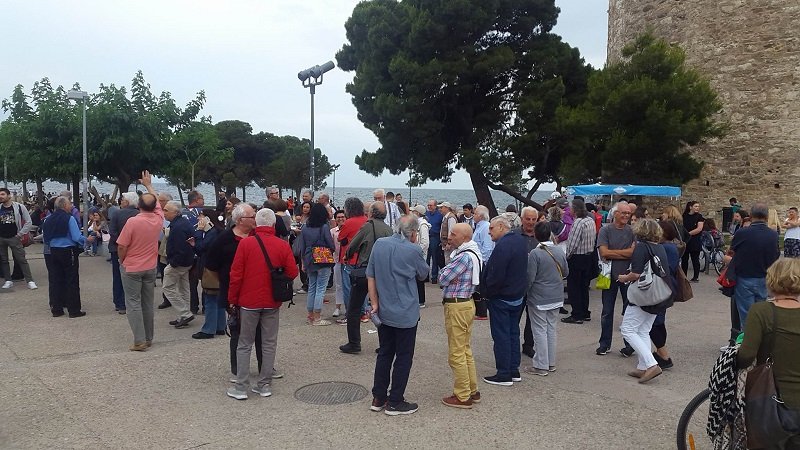 Θεσσαλονίκη: Συγκέντρωση συμπαράστασης στον Γιάννη Μπουτάρη -Για την άγρια επίθεση [εικόνες] | iefimerida.gr 2