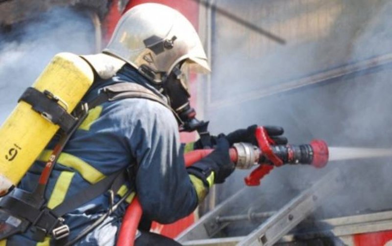 Λάρισα: Πυρκαγιά σε μονοκατοικία στην Νίκαια- Κατάσβεση φωτιάς στη Δήμητρα Αγιάς | iefimerida.gr 2