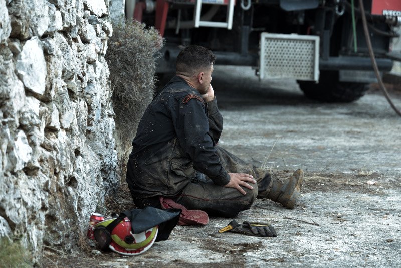 Ηρωες-πυροσβέστες στη μάχη με τις φλόγες -Απόγνωση, κούραση, τραυματισμοί [εικόνες] | iefimerida.gr 7