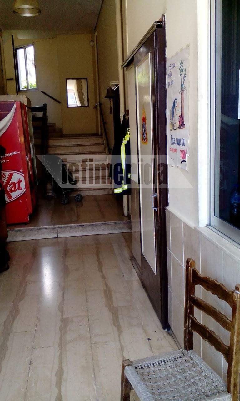 Εγκατέστησαν μετανάστες σε κτίριο της Πυροσβεστικής στα Ιωάννινα -Πυροσβέστες και πρόσφυγες «συγκατοικούν» [εικόνες] | iefimerida.gr 0