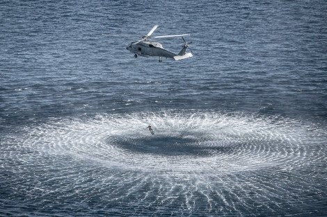 Θεαματικά στιγμιότυπα από την άσκηση «Πυρπολητής» -Εντυπωσιασμένος ο γγ του ΝΑΤΟ από τις ελληνικές ένοπλες δυνάμεις [βίντεο & εικόνες] | iefimerida.gr 12