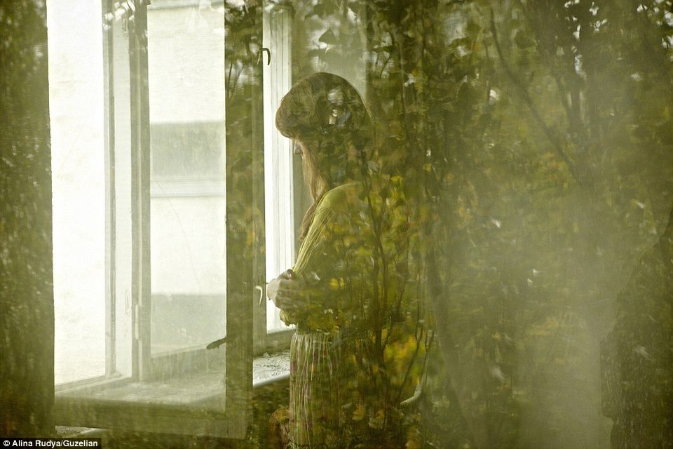 Επιστροφή στο «μολυσμένο παράδεισο» -  Το οδοιπορικό μιας φωτογράφου στο σπίτι της στο Τσέρνομπιλ [εικόνες]  | iefimerida.gr 5