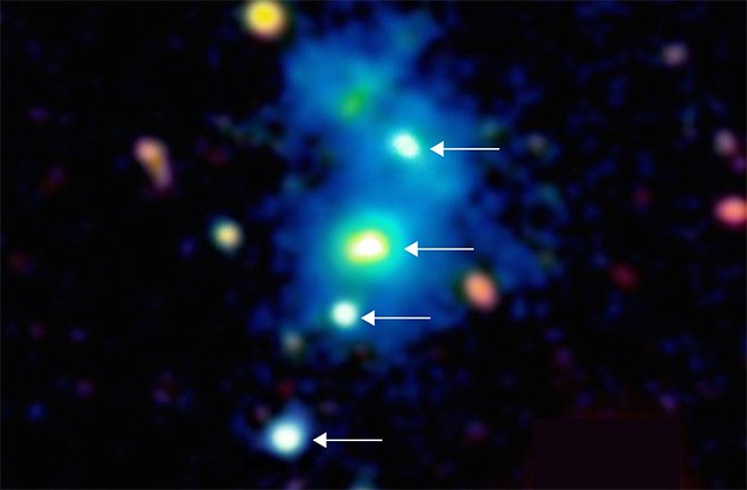 Εντυπωσιακό: Αστρονόμοι ανακάλυψαν το πρώτο κουαρτέτο από ενεργές μαύρες τρύπες [εικόνα] | iefimerida.gr 0