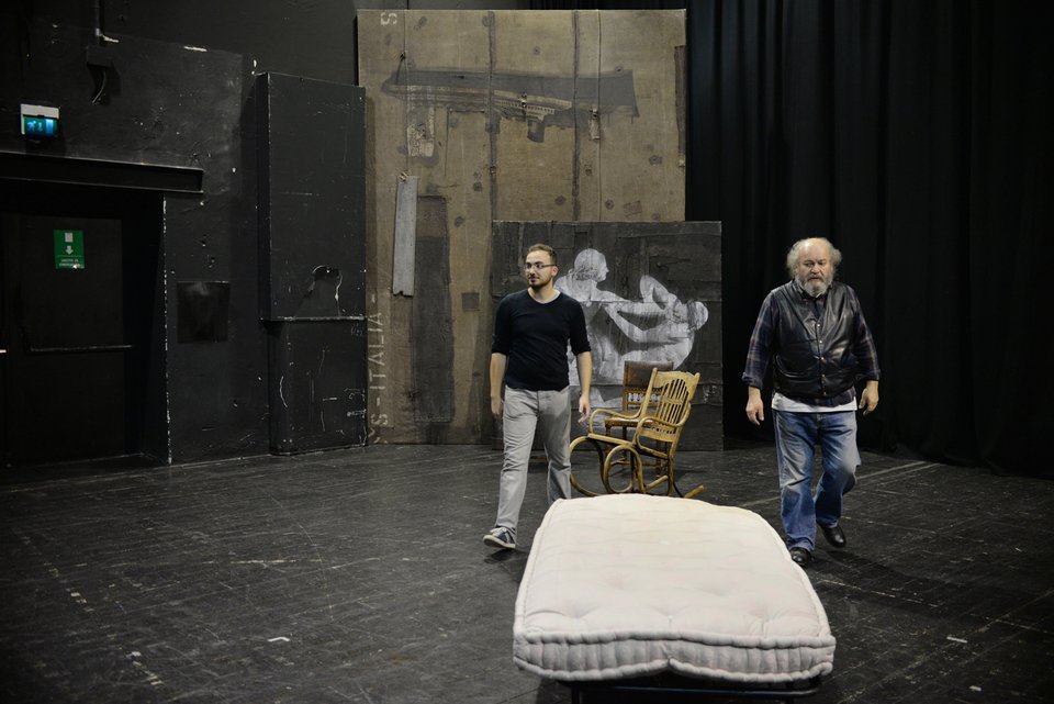 Ιταλία: Ενας μήνας αφιερωμένος στην Ελλάδα και τον Ρίτσο [εικόνες & βίντεο] | iefimerida.gr 3