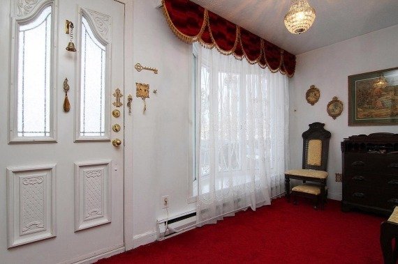 Αυτό το απλό σπίτι στο Κεμπέκ, στο εσωτερικό του θυμίζει Βερσαλλίες [εικόνες] | iefimerida.gr 1