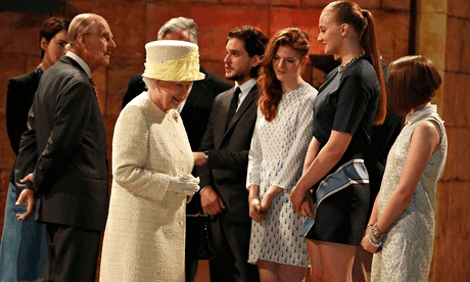 Μια πραγματική βασίλισσα στο Game of Thrones: Η Ελισάβετ παραλίγο να καθίσει στον Σιδερένιο θρόνο [εικόνες] | iefimerida.gr 2