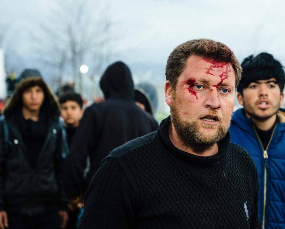 Εικόνες εξαθλίωσης στην Ειδομένη: Ξύλο μεταξύ προσφύγων, μητέρες βράζουν γρασίδι για να ταΐσουν τα παιδιά τους [εικόνες] | iefimerida.gr 6