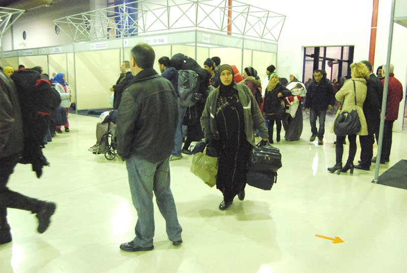 Ενας Σύρος πρόσφυγας εξηγεί: Γιατί διαλέξαμε να περάσουμε από την Ελλάδα και όχι από τη Βουλγαρία ή την Αλβανία [εικόνες] | iefimerida.gr 1