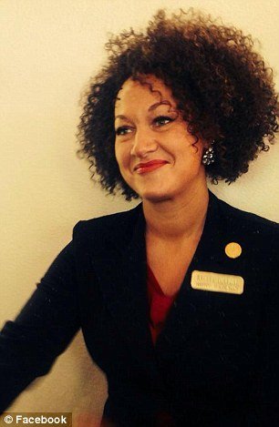 Το λευκό κορίτσι που έγινε μαύρη γυναίκα -Η ιστορία που έγινε πρώτο θέμα στην Αμερική [εικόνες & βίντεο] | iefimerida.gr 0