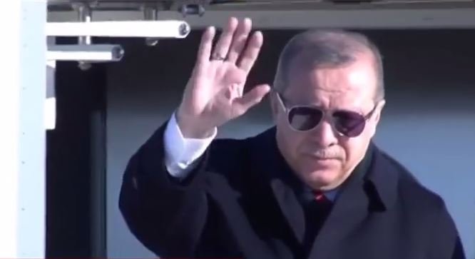 Χαιρέτησε με «ραμπιά» ο Ερντογάν στην Κομοτηνή -Τι σημαίνει [εικόνες] | iefimerida.gr 0