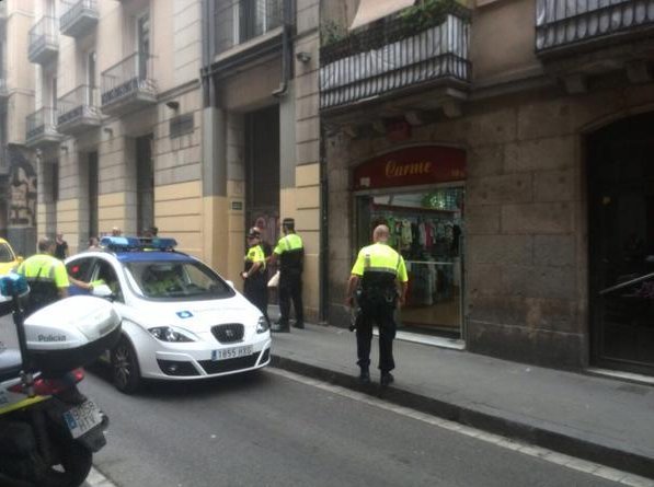 Τρόμος στη Βαρκελώνη -Μασκοφόροι άνοιξαν πυρ σε ξενοδοχείο στη Ράμπλα [εικόνες] | iefimerida.gr 2