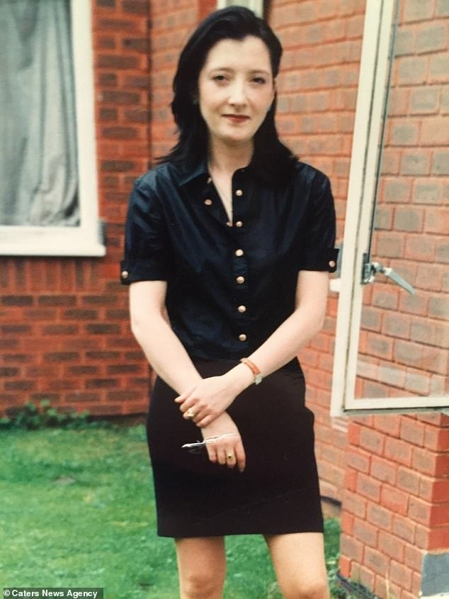  Αυτή η γυναίκα ξόδεψε μία περιουσία για να μοιάσει στην Barbie και το αποτέλεσμα σοκάρει [εικόνες] | iefimerida.gr 0