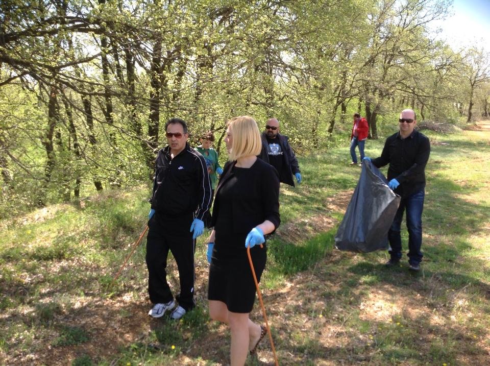 Η Ραχήλ με γκλίτσα στο βουνό [εικόνες] | iefimerida.gr 2
