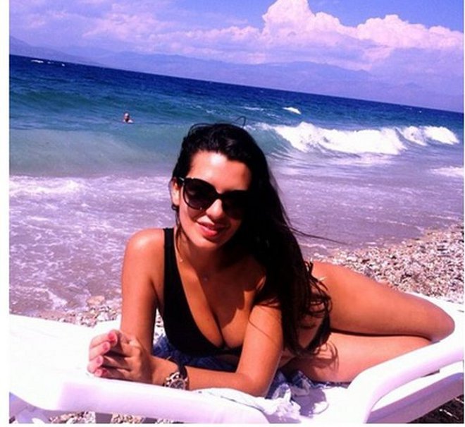 Η αναπάντεχα «πικάντικη» φωτό που πόσταρε η Νικολέττα Ράλλη [εικόνες] | iefimerida.gr 0