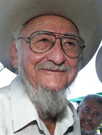 Πένθος για τον Φιντέλ Κάστρο -«Εφυγε» ο μεγαλύτερος αδερφός του, Ραμόν [εικόνες] | iefimerida.gr 0