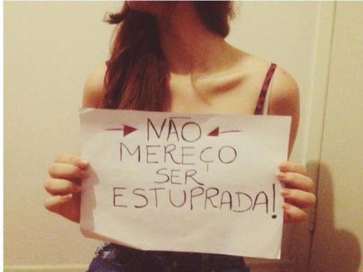 Οι Βραζιλιάνες βγήκαν από τα ρούχα τους για να φωνάξουν «Δεν αξίζω να με βιάσουν» [εικόνες] | iefimerida.gr 9