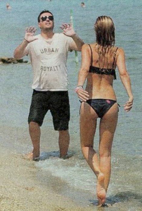 Καλοκαιρινές βουτιές για την Ελενα Ράπτη στη Χαλκιδική [εικόνες] | iefimerida.gr 2