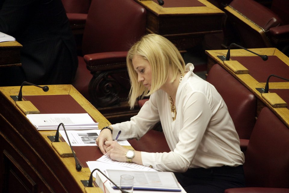 Η άγνωστη περιπέτεια υγείας της Ραχήλ Μακρή -Η σοβαρή ασθένεια και το χειρουργείο | iefimerida.gr 1