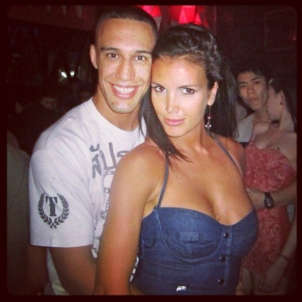 Αυτή είναι η γυναίκα που έσπασε το μόριο του πρωταθλητή kickboxing [εικόνες+βίντεο] | iefimerida.gr 0