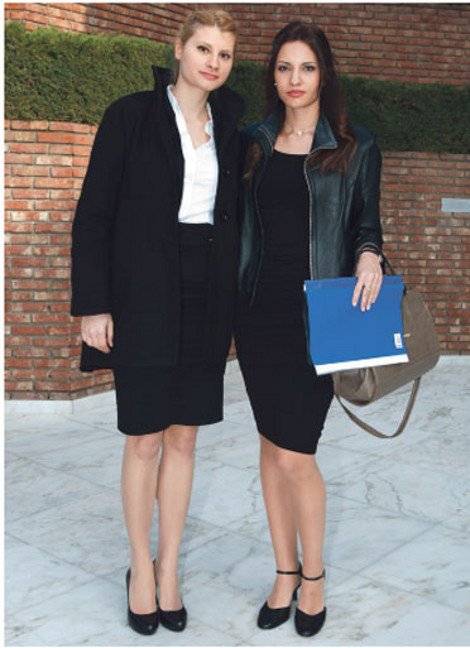 Πασαρέλα και εντυπωσιακές παρουσίες στην Ryanair, για μία θέση αεροσυνοδού [εικόνες] | iefimerida.gr 0