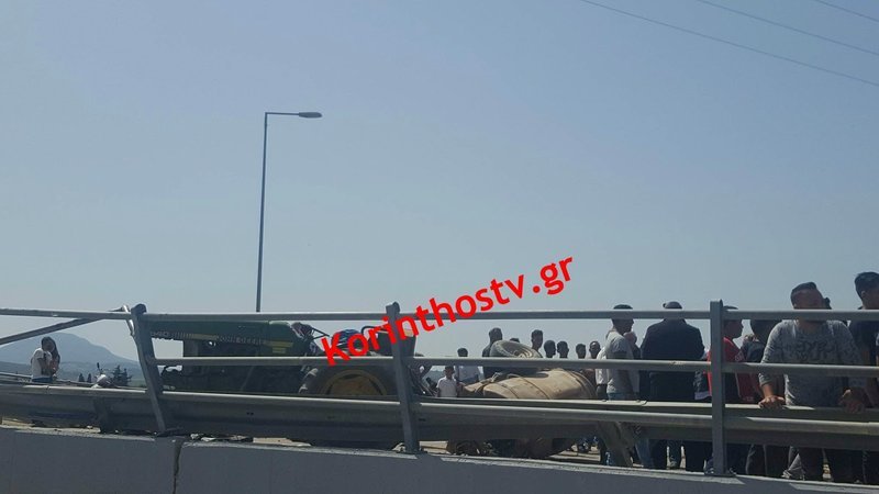 Τραγωδία στην Κόρινθο: Ενας νεκρός, δύο τραυματίες από σύγκρουση ΙΧ με τρακτέρ [εικόνες & βίντεο] | iefimerida.gr 1