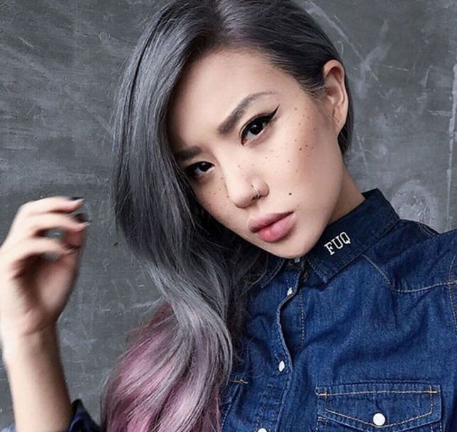 Ψεύτικες χρωματιστές φακίδες -Κι όμως, είναι η νέα τάση στο μακιγιάζ [εικόνες] | iefimerida.gr 0