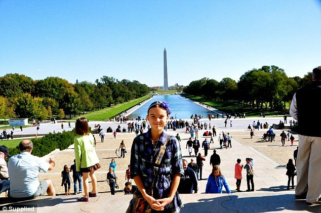 Σταμάτησαν το σχολείο και ταξιδεύουν ανά τον κόσμο -Η εναλλακτική εκπαίδευση που διάλεξαν γονείς για τα παιδιά τους [εικόνες] | iefimerida.gr 7