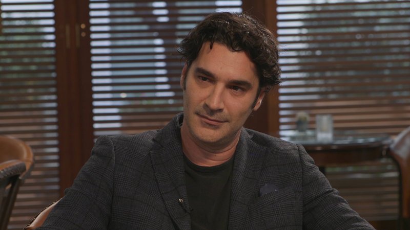 Ο Χριστόφορος Παπακαλιάτης συναντά την Κατερίνα Λάσπα σε ένα αποκαλυπτικό «RealtaLK» αποκλειστικά στο Novalifε [εικόνες & βίντεο] | iefimerida.gr 1