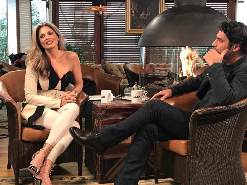 Ο Χριστόφορος Παπακαλιάτης συναντά την Κατερίνα Λάσπα σε ένα αποκαλυπτικό «RealtaLK» αποκλειστικά στο Novalifε [εικόνες & βίντεο] | iefimerida.gr 0