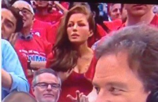 H οπαδός που τρέλανε την κάμερα στο ματς των Κλίπερς [βίντεο] | iefimerida.gr 4