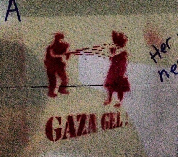 Τουρκία: Πώς τιμώρησαν τον αστυνομικό που ψέκασε τη «Γυναίκα με τα κόκκινα» [εικόνες] | iefimerida.gr 4