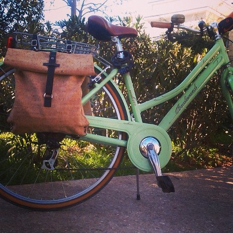 ReDΟ: Το success story μιας αρχιτεκτόνισσας από το Αίγιο -Αφησε τα κτίρια και φτιάχνει τσάντες που κάνουν πάταγο -Ντιζαϊνάτες, αλλά με μια γεύση άλλης... εποχής [εικόνες] | iefimerida.gr 3