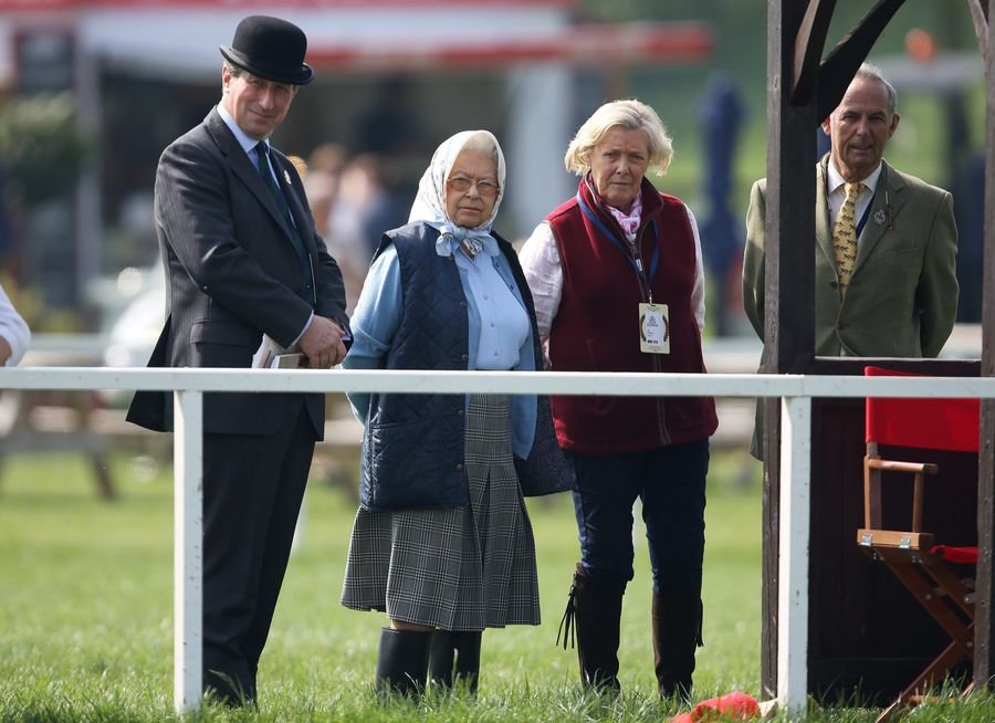 Τσιγκούνα: Η βασίλισσα Ελισάβετ χαίρεται σαν παιδί μόλις κερδίζει δωροεπιταγή [εικόνες] | iefimerida.gr 5