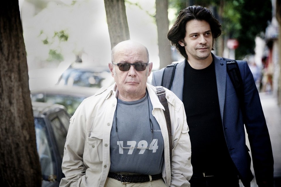 Επαναλαμβάνεται το Relax... Mynotis με τον Βασίλη Παπαβασιλείου στην Φρυνίχου [εικόνες]  | iefimerida.gr 1