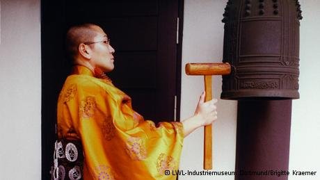 Oλες οι θρησκείες μαζί -Εκθεση για την θρησκευτική ανοχή στη Γερμανία [εικόνες] | iefimerida.gr 5