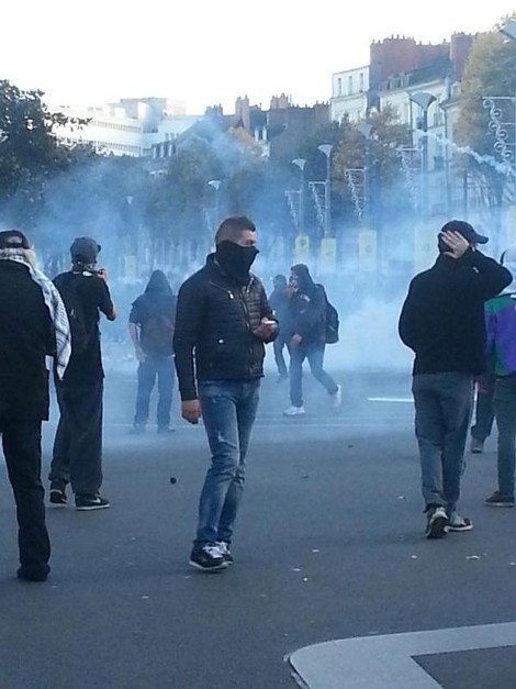 «Κάηκε» η Γαλλία: Πέντε τραυματίες στη διαμαρτυρία για τον θάνατο διαδηλωτή [βίντεο & εικόνες] | iefimerida.gr 0