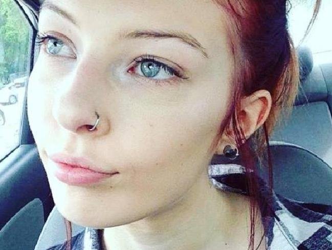 H απίστευτη ιστορία μίας σερβιτόρας που σάρωσε τις πασαρέλες στην Εβδομάδα Μόδας της Ν.Υ. [εικόνες]  | iefimerida.gr 2