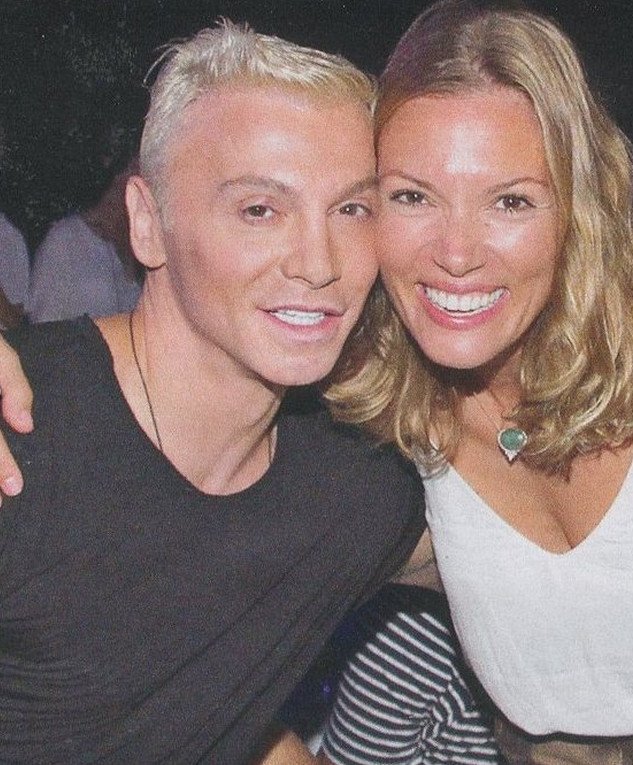 Οταν ο Ρέμος φίλησε το χέρι του Τάκη Ζαχαράτου: Μία απρόσμενη συνάντηση στις Σπέτσες [εικόνες] | iefimerida.gr 2