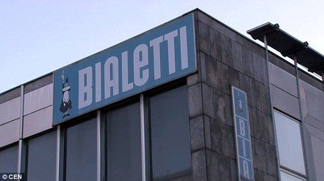 Πέθανε ο Ιταλός βασιλιάς του καφέ -Τον «κήδεψαν» σε μία καφετιέρα [εικόνες] | iefimerida.gr 3