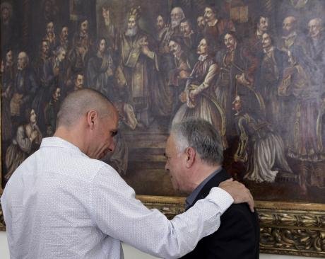 Μυστήριο: Τι συζήτησαν Βαρουφάκης-Δραγασάκης στους διαδρόμους της βουλής [εικόνες] | iefimerida.gr 3