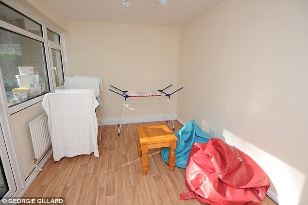 Μην σου τύχει -Εκπομπή που ανακαινίζει διαμερίσματα παρέδωσε σε ιδιοκτήτη γιαπί αντί για σπίτι [εικόνες] | iefimerida.gr 8