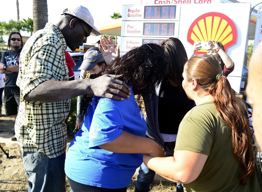 14 νεκροί στο μακελειό της Καλιφόρνια -Δραματικές μαρτυρίες [εικόνες] | iefimerida.gr 13