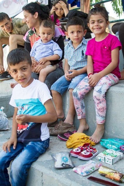 Τι κουβαλούν οι πρόσφυγες μαζί τους -Όλα τους τα υπάρχοντα σε μία τσάντα [εικόνες] | iefimerida.gr 6