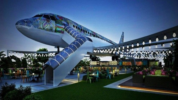 Ινδός μετέτρεψε σε πολυτελές εστιατόριο ένα παροπλισμένο Airbus A320 [εικόνες & βίντεο]  | iefimerida.gr 2