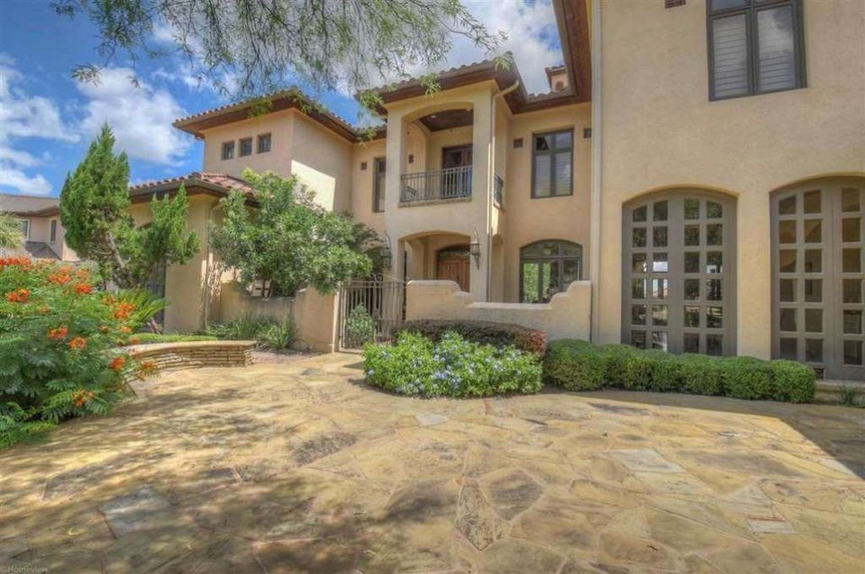 4 εκατ. δολάρια για την ονειρεμένη βίλα του Αμερικανού ΥΠΕΞ -Εξοχικό... κρεμασμένο σε μια λίμνη [εικόνες]  | iefimerida.gr 0