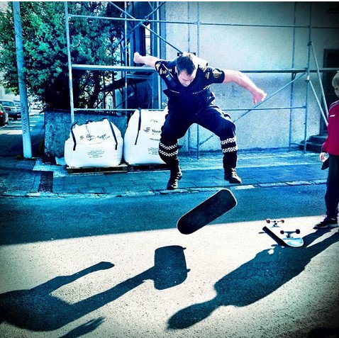 Oι πιο τρελοί αστυνομικοί -Κάνουν ό,τι τους κατέβει στο κεφάλι κι ανεβάζουν φωτογραφίες στο Instagram [εικόνες] | iefimerida.gr 9